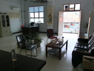 全自動(dòng)充電機(jī)業(yè)績再創(chuàng)新高，離不開辛勤的你們